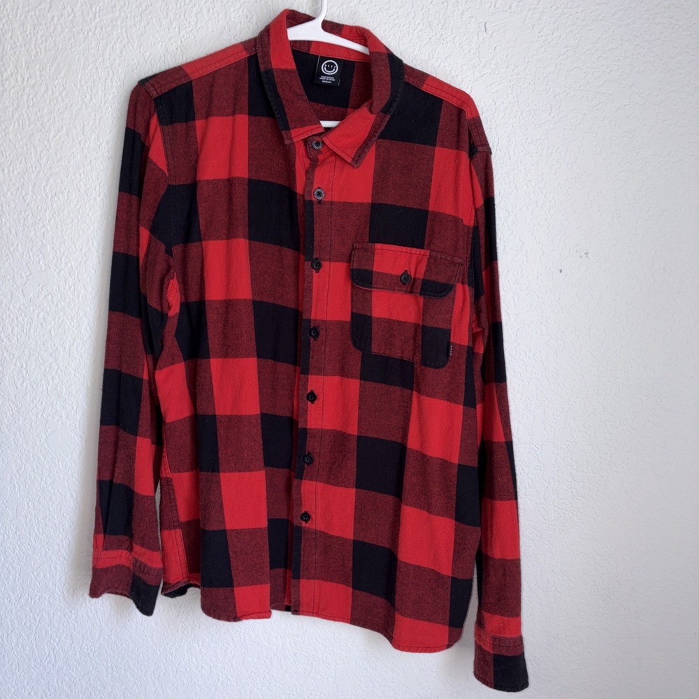 NEFF 100% Cotton Red Buffalo Plaid Button Flannel Shirt Size Medium